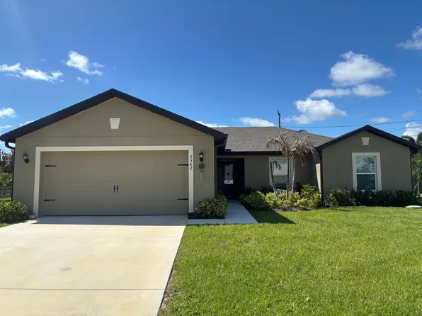 2562 SE Kaycee Court, Port St Lucie, FL 34952