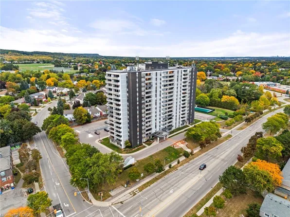 2055 Upper Middle Rd #602, Burlington, ON L7P 3P4