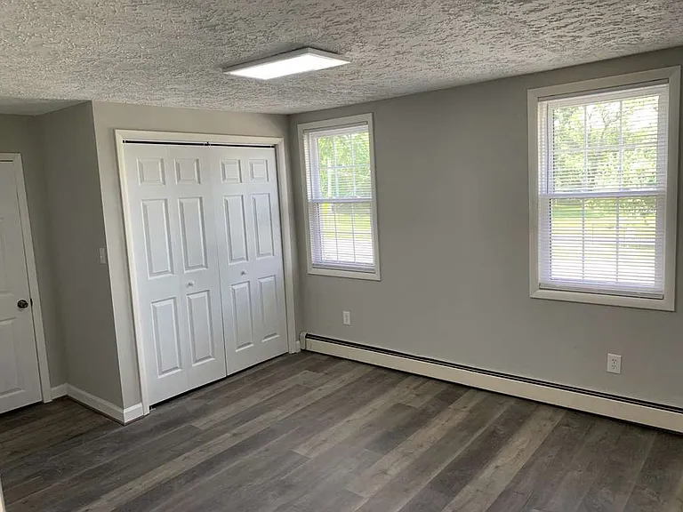 4421 Wilkens Ave — Photo 9