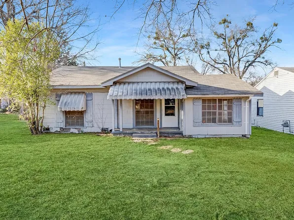 733 Arizona Ave, Wake Village, TX 75501