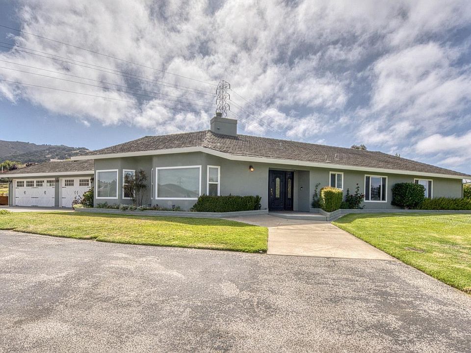 1st image of 24720 Foothill Dr