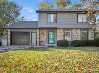 4510 66th St, Urbandale, IA 50322