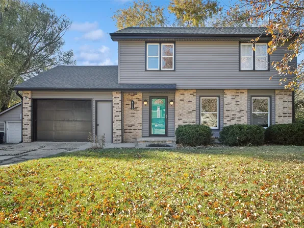 4510 66th St, Urbandale, IA 50322