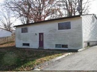 4312 North Dr, High Ridge, MO 63049