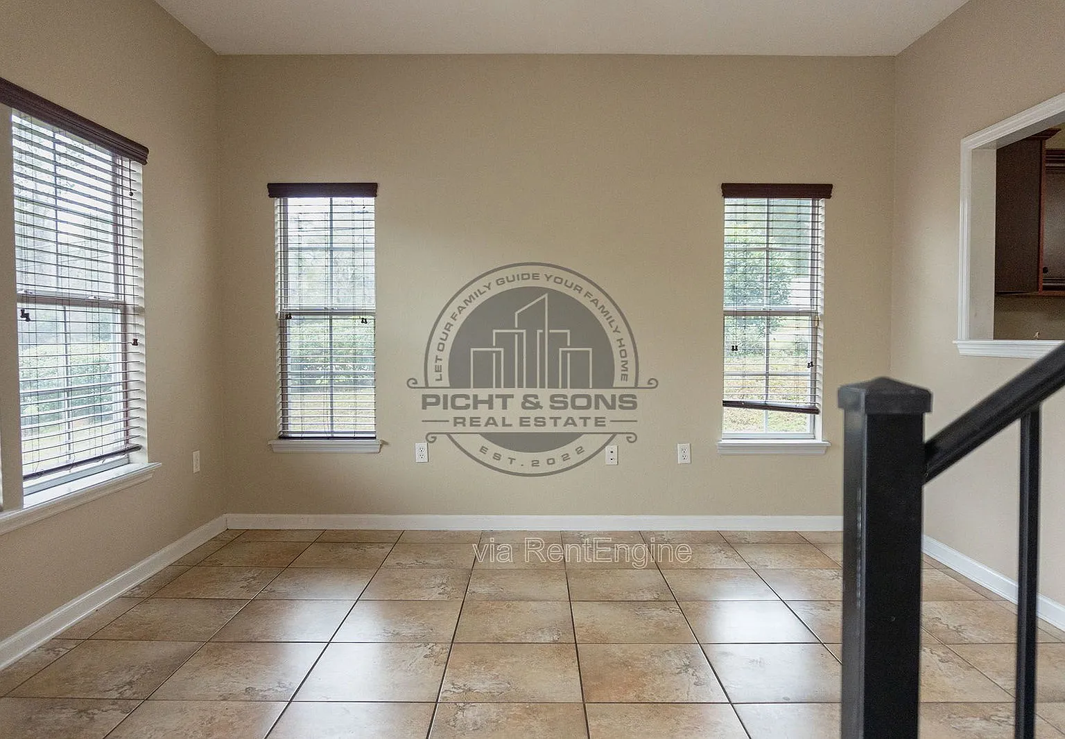 3 bed, 3.0 bath, $1,500 — Photo 2