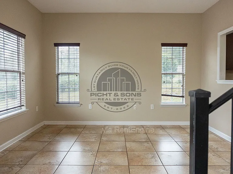 2181 Del Carmel Way — Photo 2