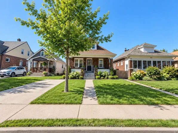 1827 Moy Ave, Windsor, ON N8W 2M3