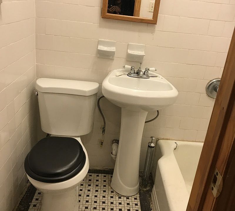 1st image of 485 Saint Johns Pl APT 1A