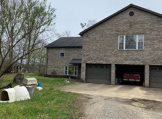 235 Medina Dr, Clarksburg, WV 26408