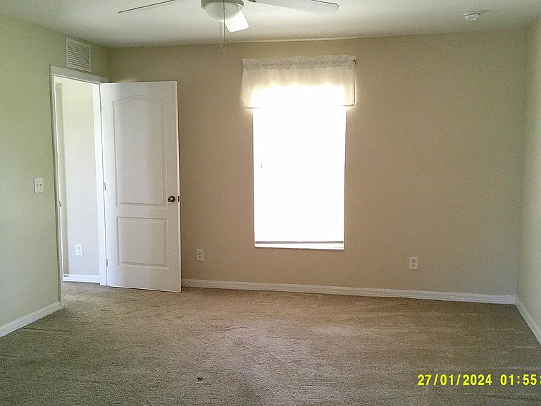 2718 SW 3rd Ln — Photo 13