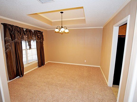 3rd image of 3915 Hyden Dr