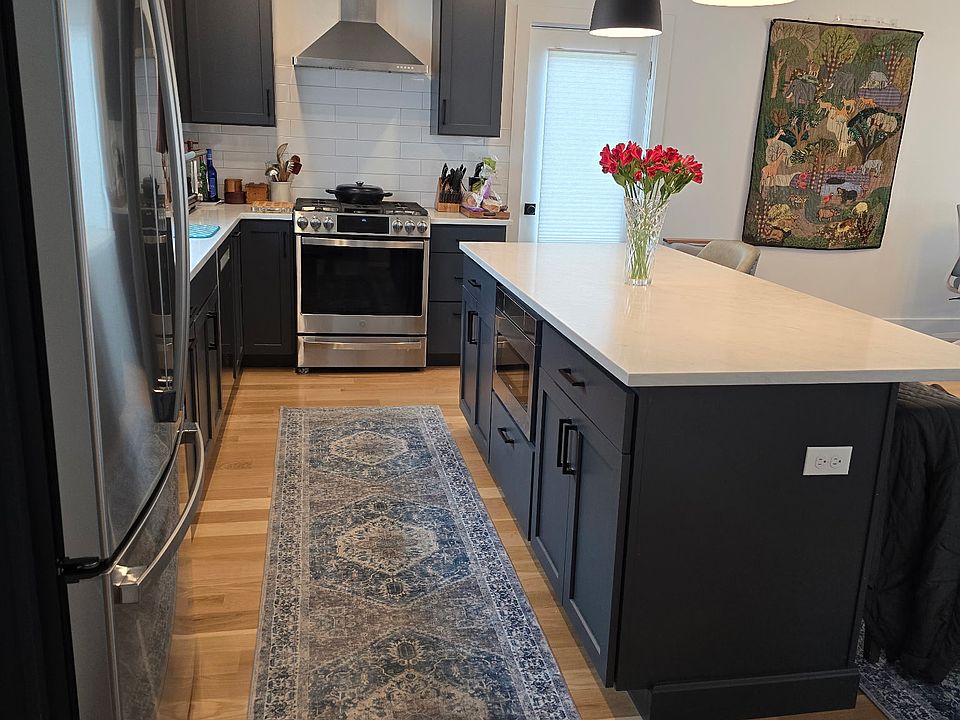 1st image of 5 Willow Ct #1