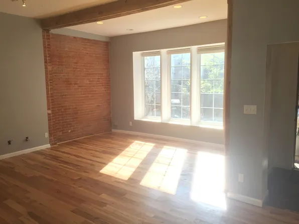 924 N Logan St APT B, Denver, CO 80203