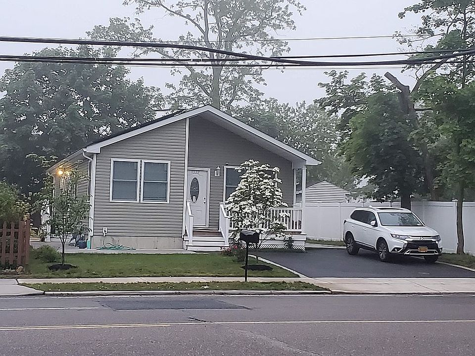 2nd image of 1332 5th Ave