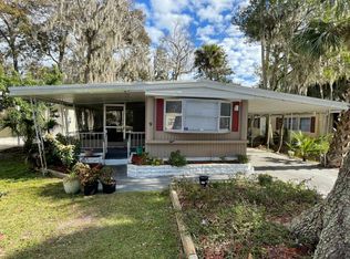 9 Coachlight Ct, Daytona Beach, FL 32119