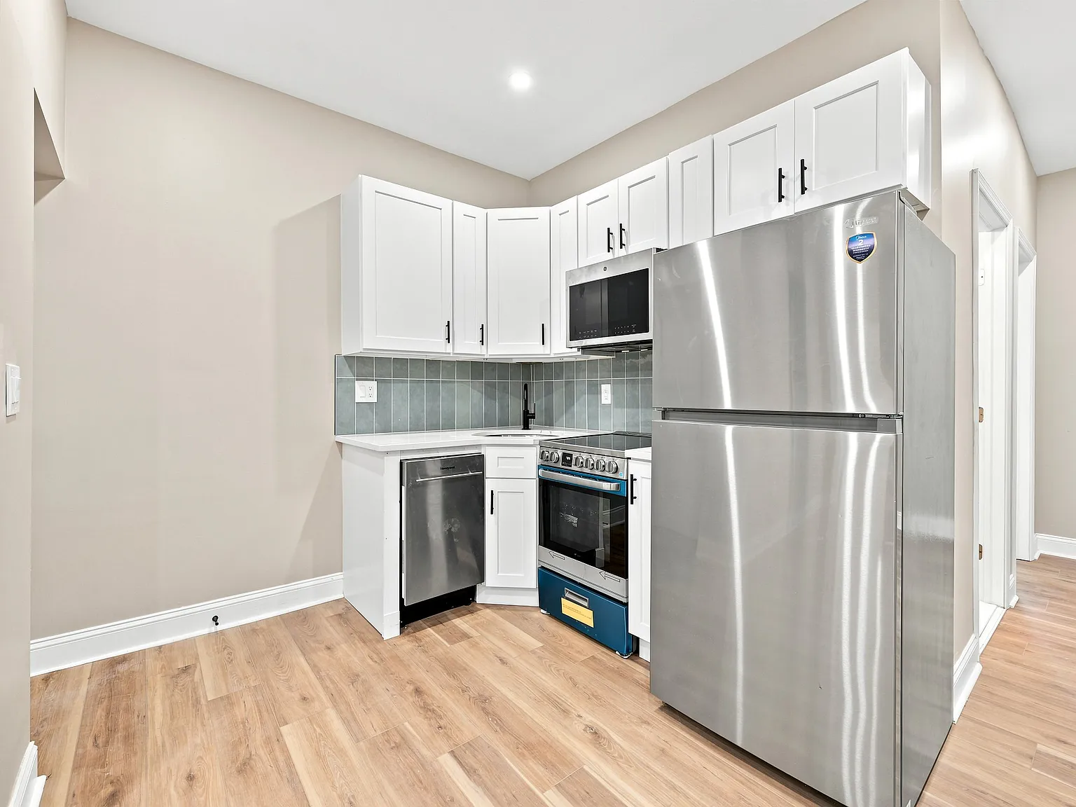 Stunning 2-Bedroom With Yard and Basement Available Now! — Photo 3