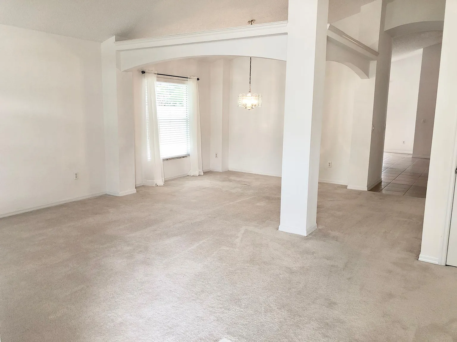 3 bed, 1840 sqft, $2,650 — Photo 3