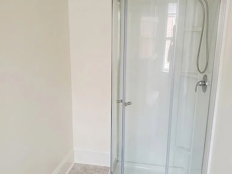 Bathroom 2 view 2