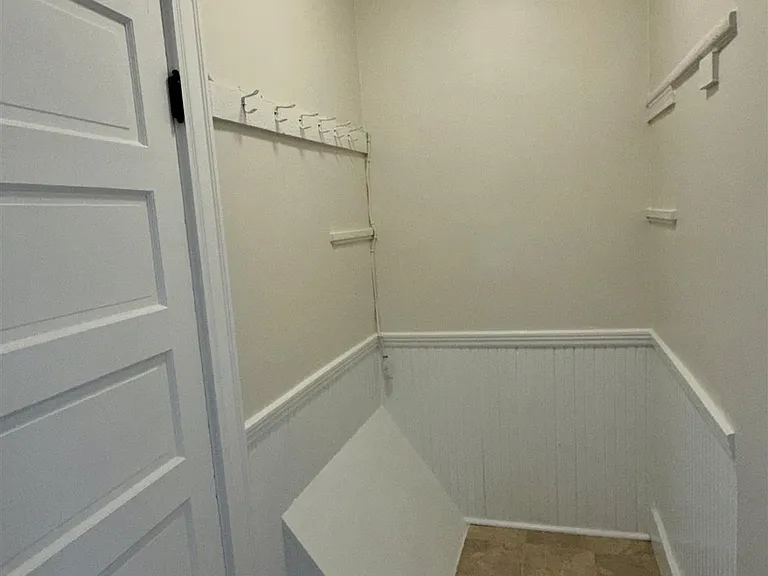 9 Ashland St #2 — Photo 8