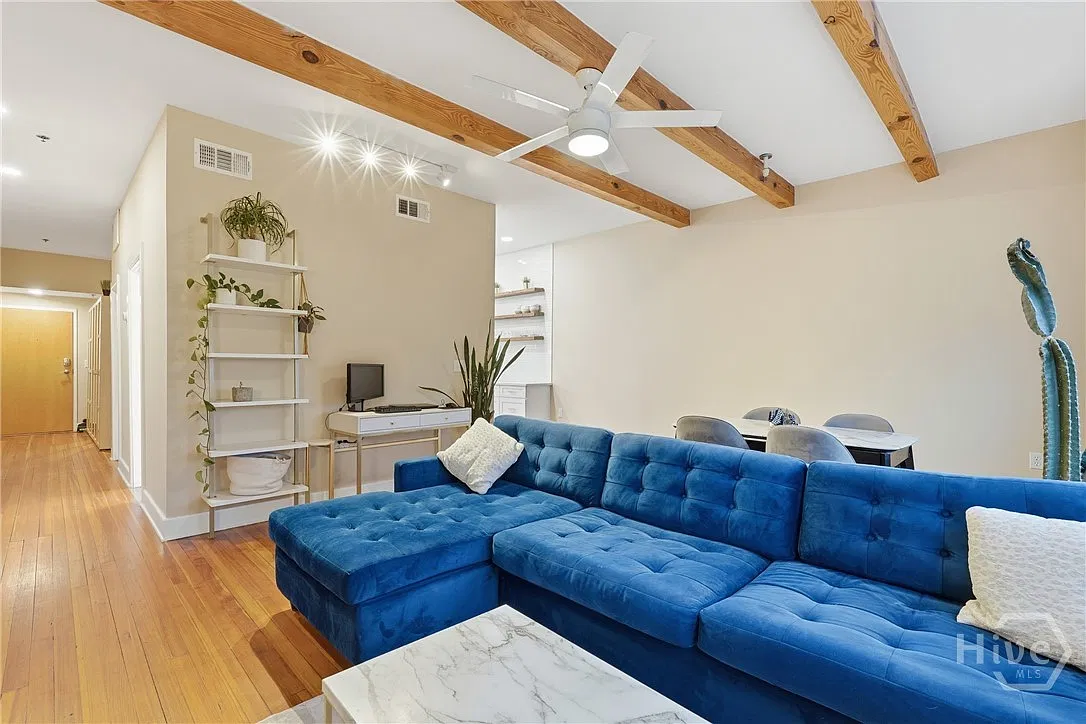 1 bed, 800 sqft, $3,500 — Photo 2