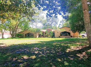 8018 Chaucer Dr, Weeki Wachee, FL 34607