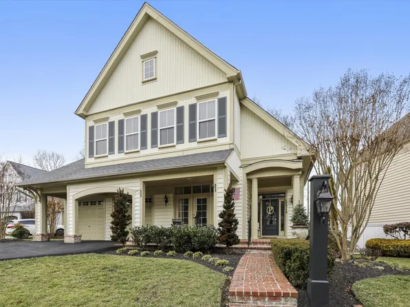 17714 Hidden Garden Ln, Ashton, MD 20861