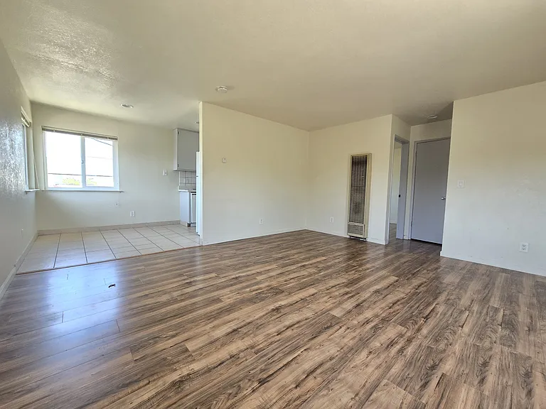 3519 Agate Dr #8 — Photo 3
