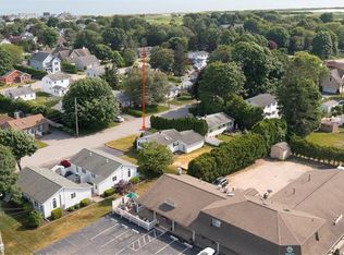 8 Cadbury Ln, Westerly, RI 02891