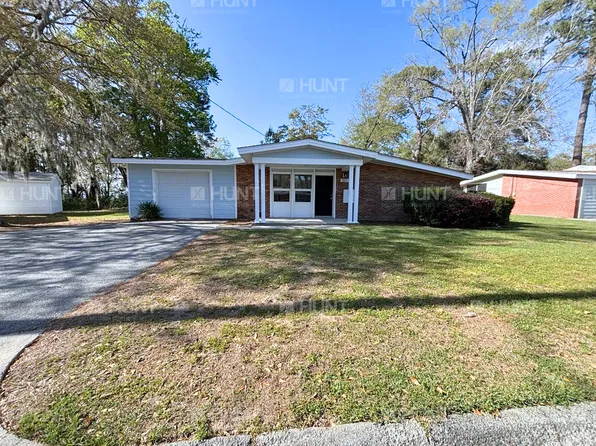 367 Iris Ln, Beaufort, SC 29906