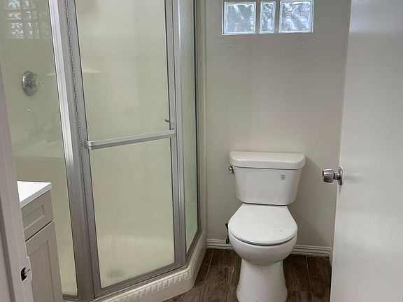 5th image of 6415 Garvanza Ave APT 201