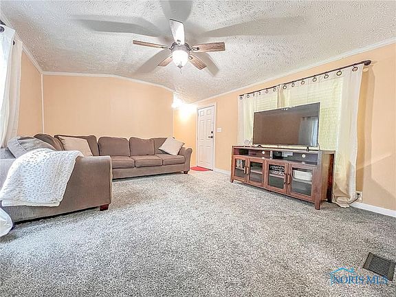 3rd image of 800 Woodward Ave #37