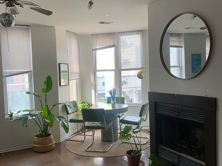 1000 W Armitage Ave #2B — Photo 1