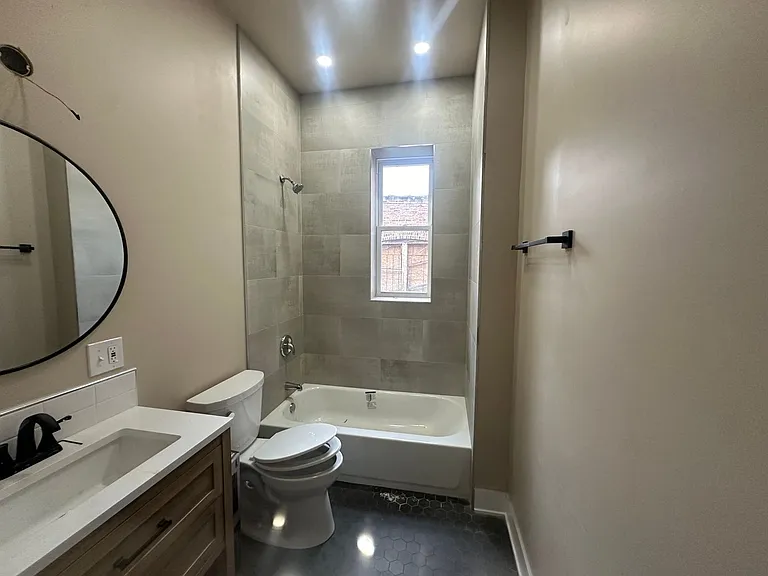 6342 S Elizabeth St #2 — Photo 14