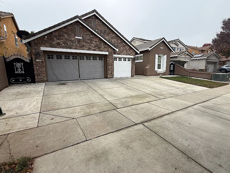1st image of 1168 Manchester Way