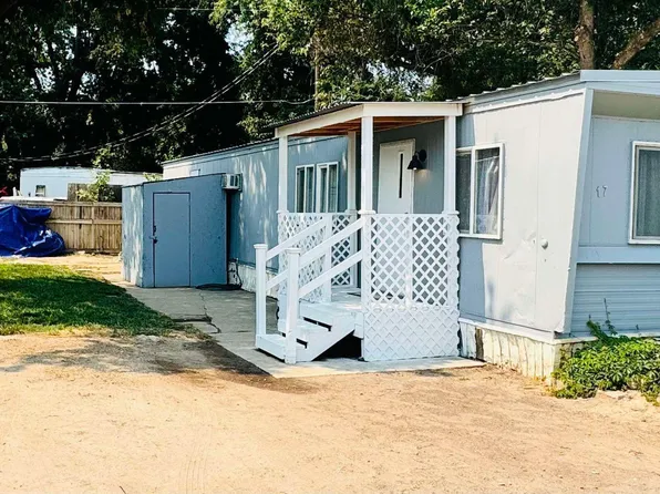 301 E 40th St Trailer 17, Garden City, ID 83714