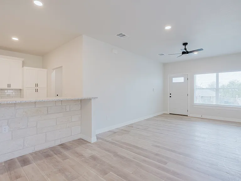 901 S 40th St #B — Photo 19
