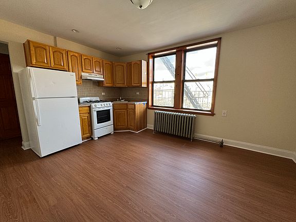 2nd image of 24-16 38th Ave #5I