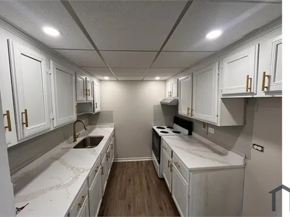 7855 S Kedzie Ave APT 2G, Chicago, IL 60652