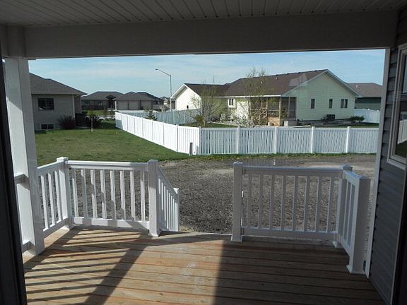 5th image of 3705 Summerfield Ave
