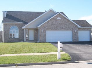 7274 Wyndridge Rd, Machesney Park, IL 61115