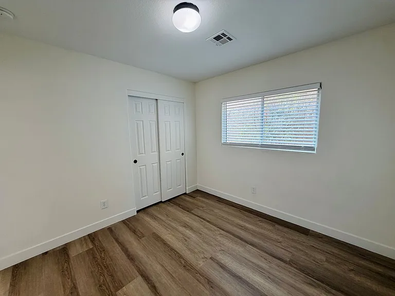 8688 Mesquite Hills St — Photo 26