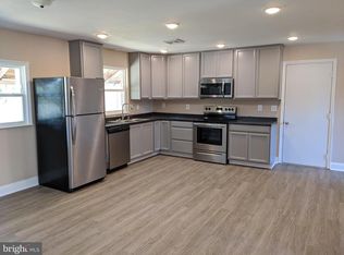 31401 Point Lookout Rd, Mechanicsville, MD 20659