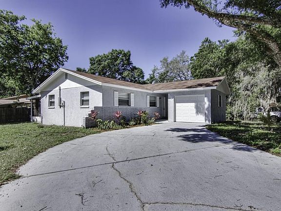 2nd image of 7107 Lynwood Dr