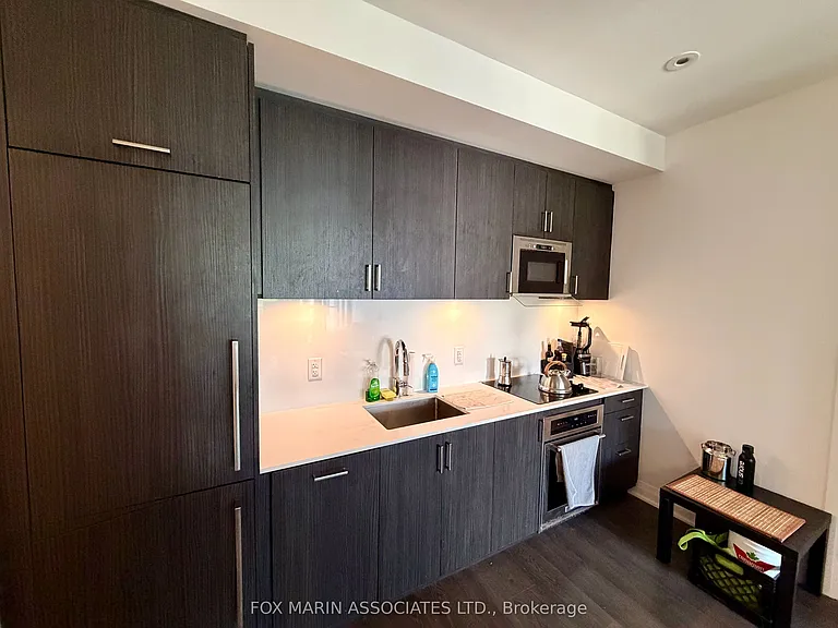 280 Howland Ave #Penthouse 30 — Photo 11