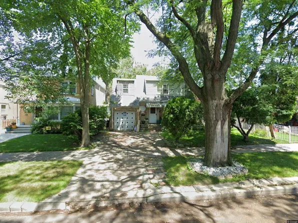 2814 W Balmoral Ave, Chicago, IL 60625