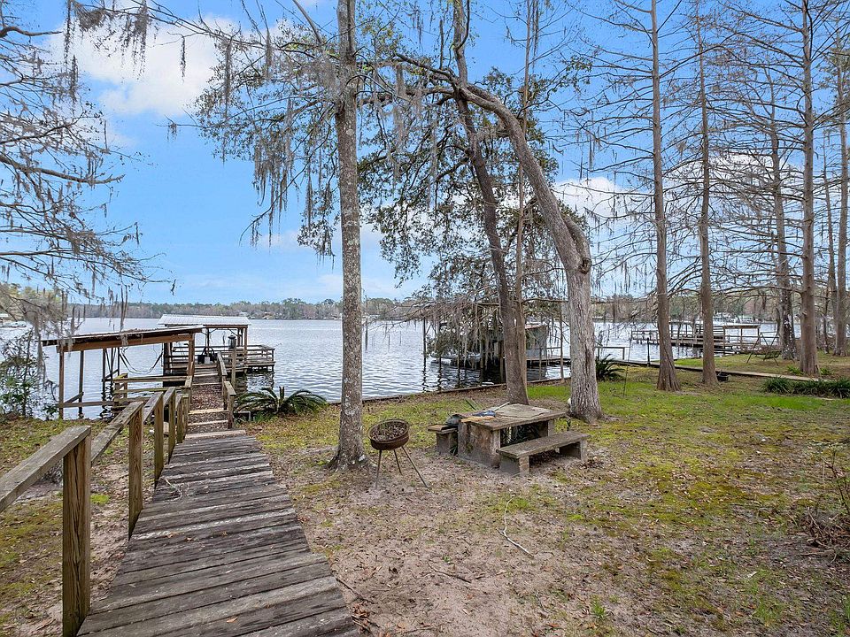 1st image of 399 Davidson St