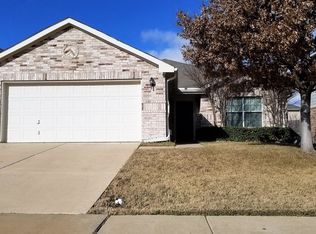 5705 Valley Stream Way, Fort Worth, TX 76244