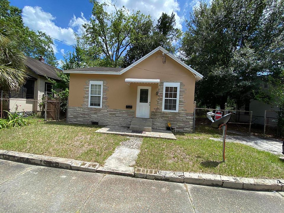 1st image of 1680 W 2nd St