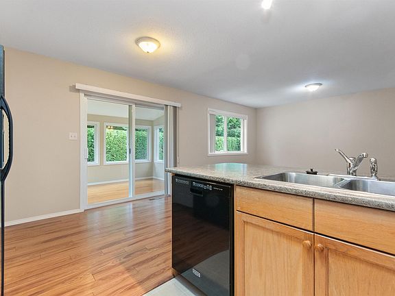 5th image of 7292 Elm Rd #30