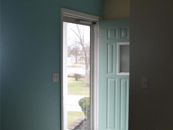3rd image of 143 Highland Dr